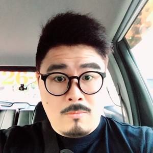 Meet your Posher, Yee